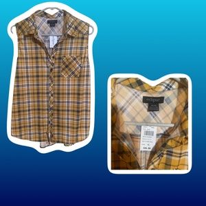 Eclipse Womens XL plaid top.